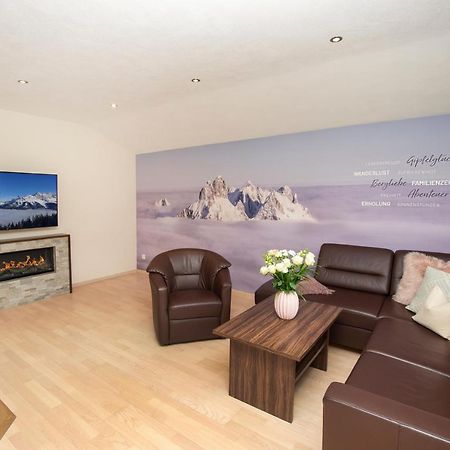 Ferienwohnung "Mein Alpenjuwel" Filzmoos Exterior foto